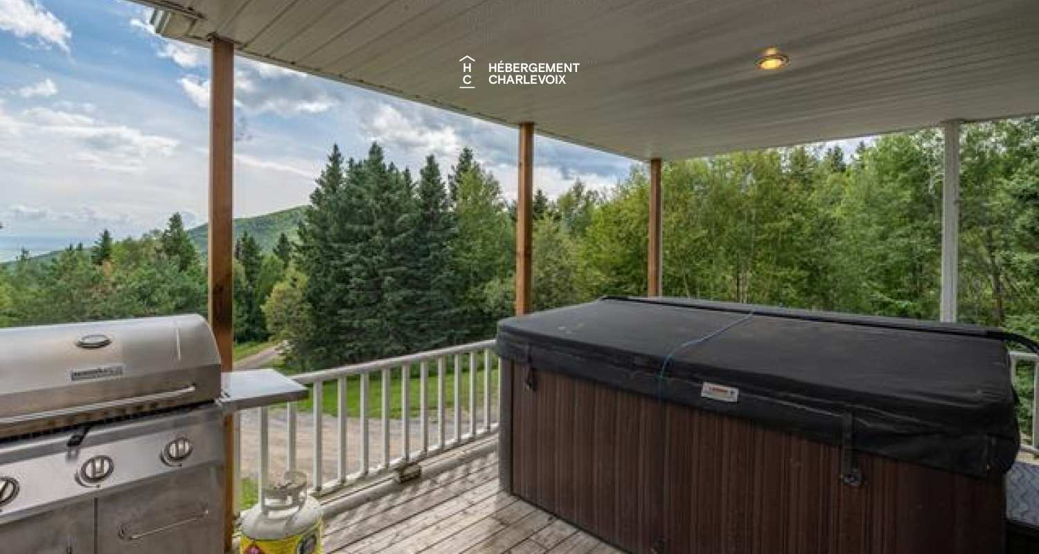 ATM-279 - Inviting Villa with breathaking views: Perfect for gatherings and exploring beautiful Charlevoix!